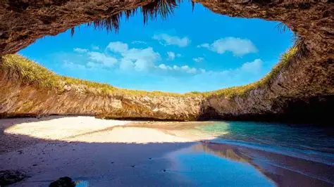Islas Marietas - Reserva natural para excursiones en yate desde Puerto Vallarta